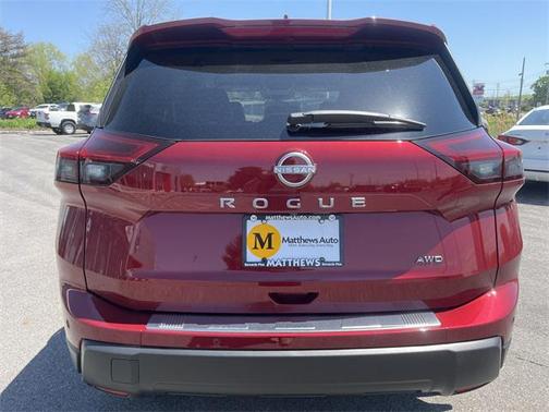 2026 Nissan Rogue SV