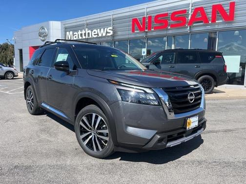2025 Nissan Pathfinder Platinum 4WD