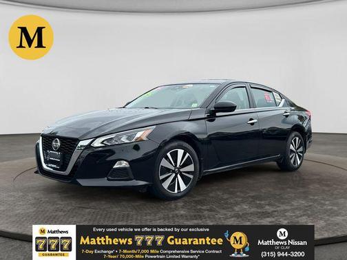 Super Black 2022 Nissan Altima 2.5 SV
