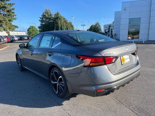 Gun Metallic 2026 Nissan Altima SR FWD