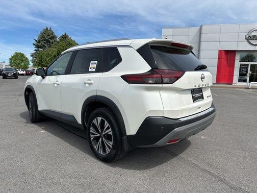 Pearl White Tricoat 2023 Nissan Rogue SV