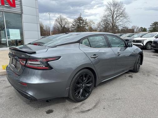 2023 Nissan Maxima SR Xtronic CVT