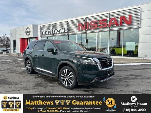 2025 Nissan Pathfinder Platinum 4WD