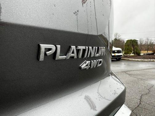 2024 Nissan Pathfinder Platinum 4WD