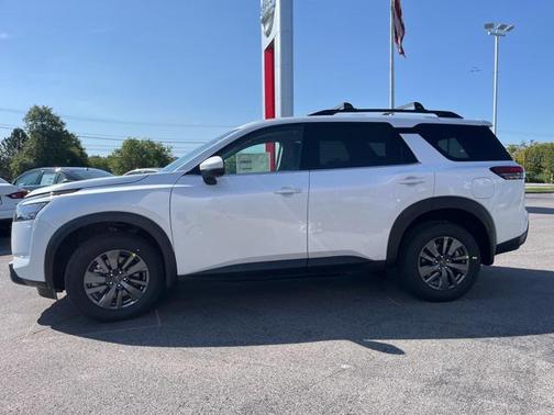 2025 Nissan Pathfinder SV 4WD