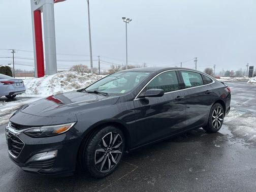 2022 Chevrolet Malibu FWD RS