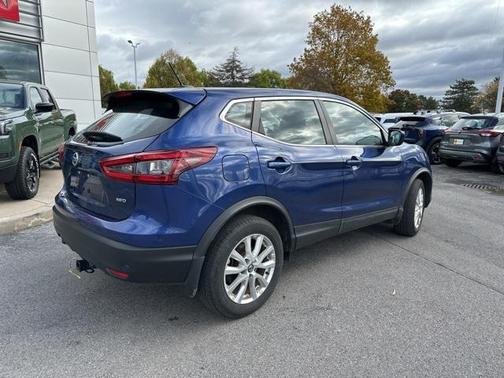2022 Nissan Rogue Sport S