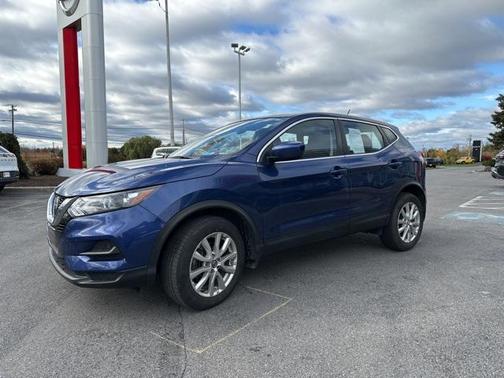 2022 Nissan Rogue Sport S