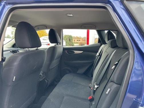 2022 Nissan Rogue Sport S