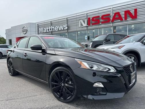 2022 Nissan Altima SR FWD
