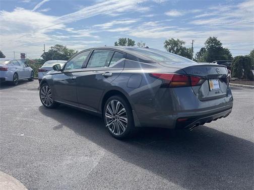 2025 Nissan Altima 2.5 SL