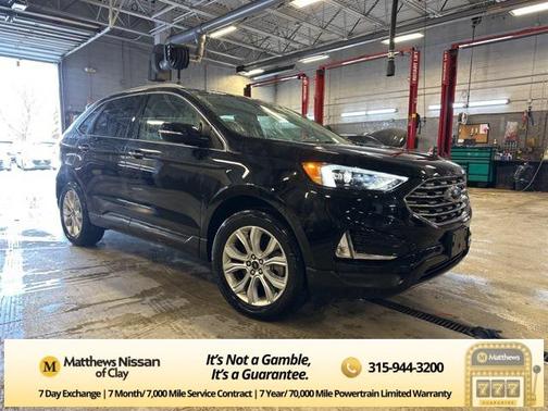 2023 Ford Edge Titanium