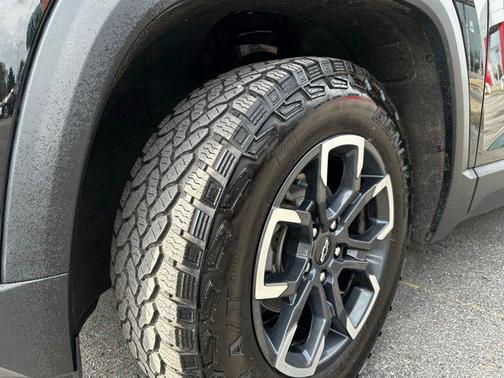 Mosaic Black Metallic 2025 Chevrolet Equinox AWD ACTIV