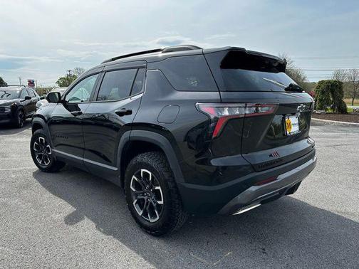 Mosaic Black Metallic 2025 Chevrolet Equinox AWD ACTIV