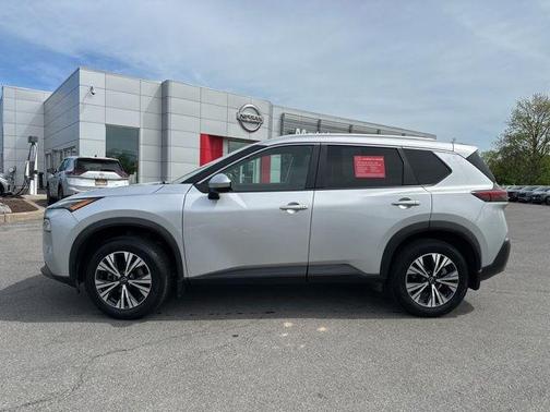 Brilliant Silver Metallic 2023 Nissan Rogue SV