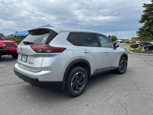 Brilliant Silver Metallic 2024 Nissan Rogue SV