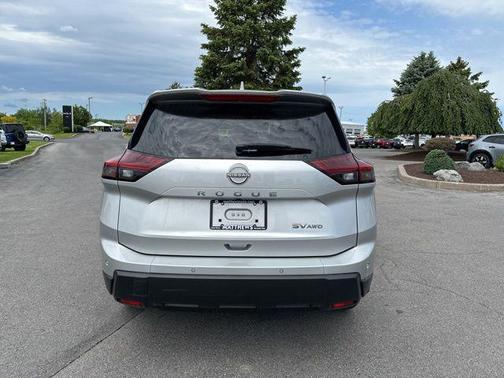 Brilliant Silver Metallic 2024 Nissan Rogue SV