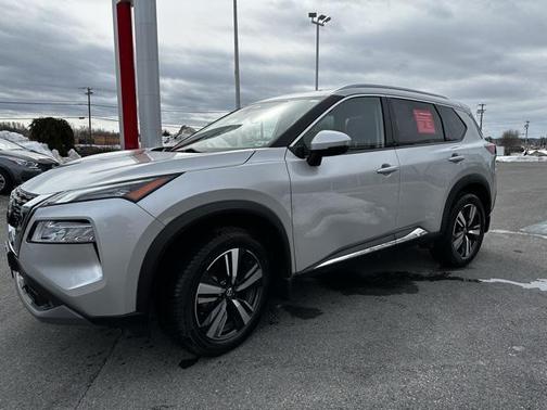 2021 Nissan Rogue SL