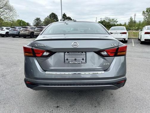 2022 Nissan Altima 2.5 SV