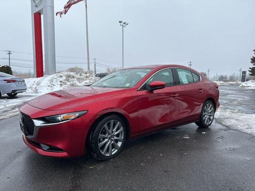2022 Mazda Mazda3 FWD w/Preferred Package