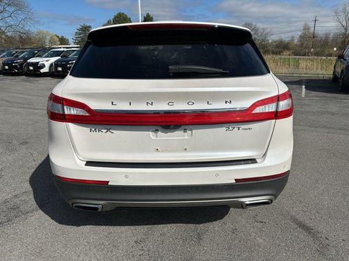 White Platinum Clearcoat Metallic 2017 Lincoln MKX Reserve