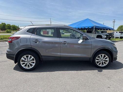 Gun Metallic 2020 Nissan Rogue Sport SV