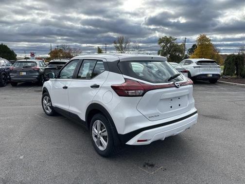 2021 Nissan Kicks S