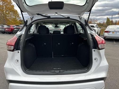 2021 Nissan Kicks S