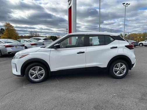 2021 Nissan Kicks S
