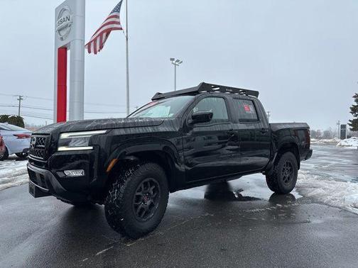 2023 Nissan Frontier SV