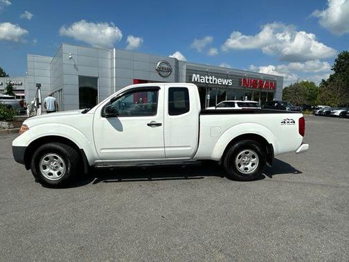 Glacier White 2020 Nissan Frontier S