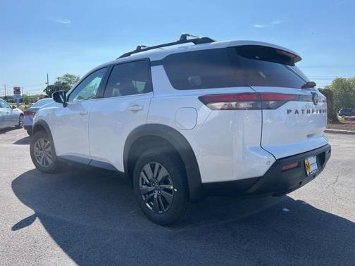 2025 Nissan Pathfinder SV 4WD