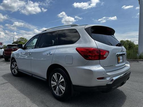 2020 Nissan Pathfinder S 4WD