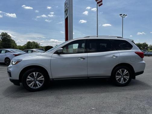 2020 Nissan Pathfinder S 4WD
