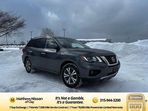 2019 Nissan Pathfinder SV