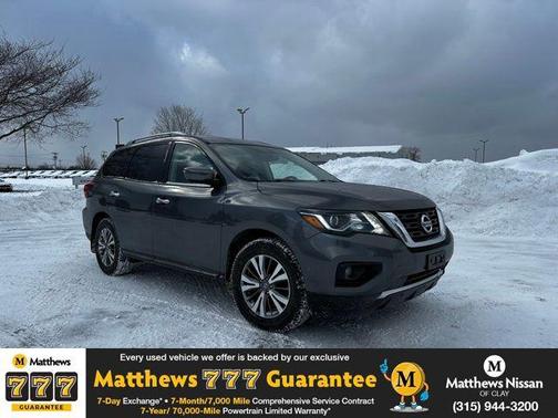 2019 Nissan Pathfinder SV