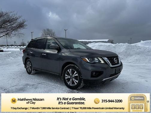 2019 Nissan Pathfinder SV