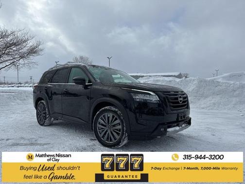 2023 Nissan Pathfinder SL 4WD