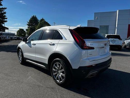 Crystal White Tricoat 2023 Cadillac XT4 Premium Luxury