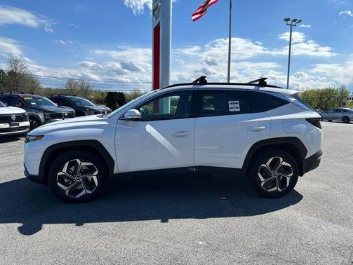 White Pearl 2024 Hyundai TUCSON Limited