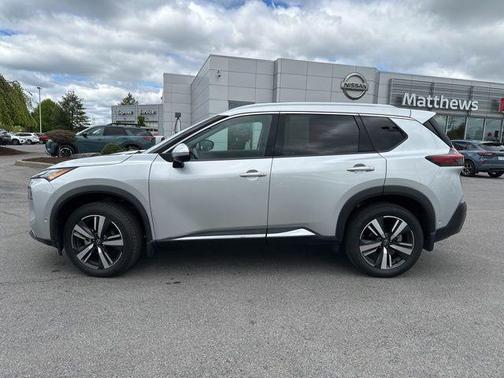 Brilliant Silver Metallic 2023 Nissan Rogue SL