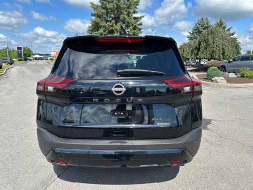 Super Black 2023 Nissan Rogue SV