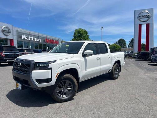 Glacier White 2026 Nissan Frontier SV