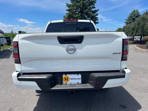 Glacier White 2026 Nissan Frontier SV