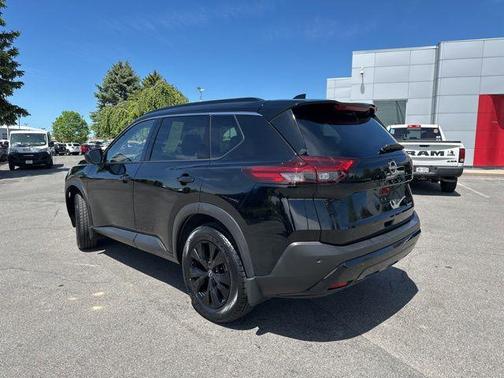 Super Black 2023 Nissan Rogue SV