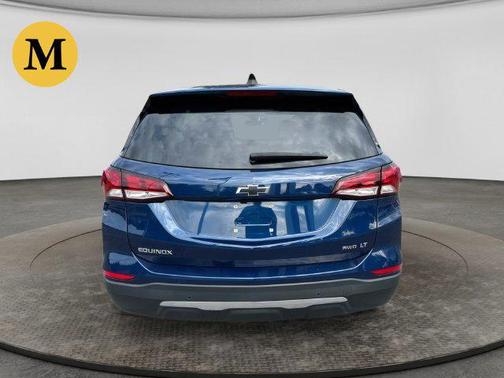 Blue Glow Metallic 2022 Chevrolet Equinox 1LT