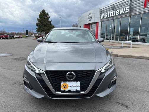 2022 Nissan Altima 2.5 SV