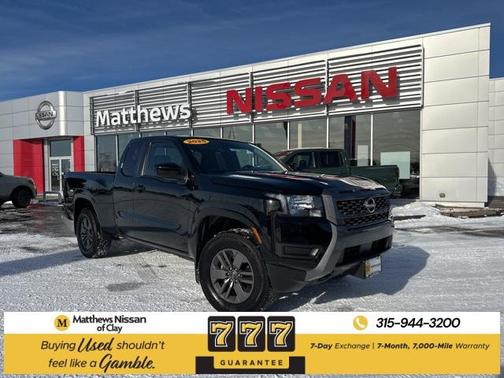 2025 Nissan Frontier SV