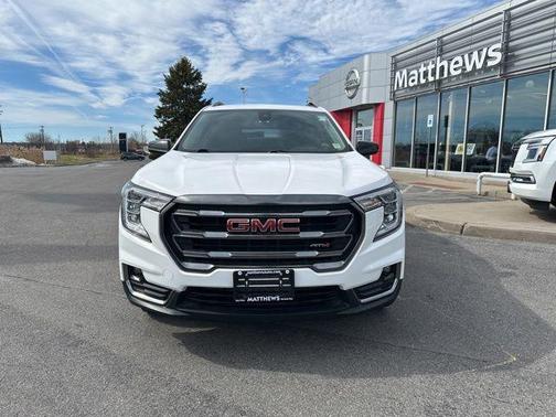 2022 GMC Terrain AWD AT4