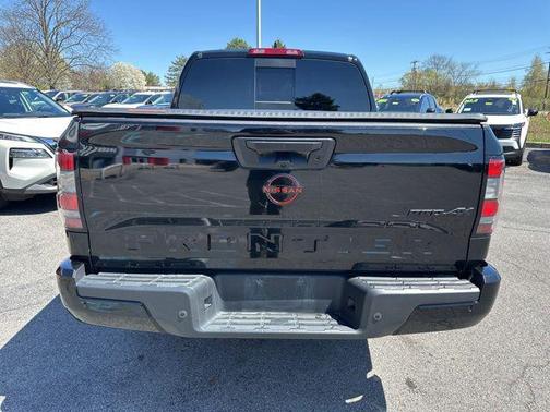 Super Black 2024 Nissan Frontier PRO-4X
